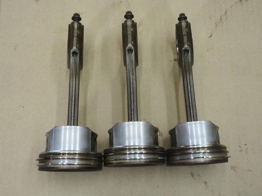 фото №8, Smart fortwo 450 2004r 0,7 t turbo поршень шатун