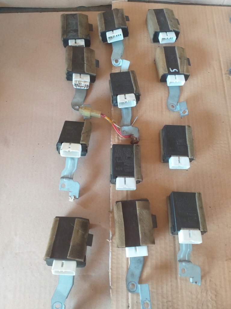 фото №1, Toyota celica v 5 модуль блок керування люк