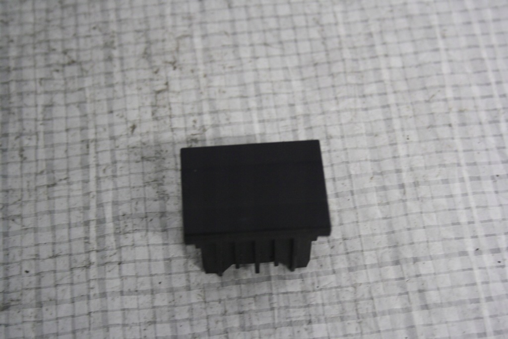 фото №1, 6y0858179k заглушка w desce приборной панели