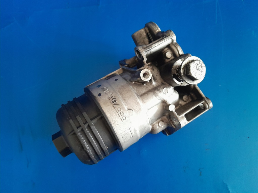 Купити Корпус фільтра оливи opel insignia b 2.0 cdti d20dtr 55578235