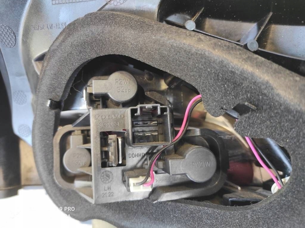 фото №7, Volvo v40 ii 2012-2019 лампы задние лампа задняя левая правая 31395844 31395845