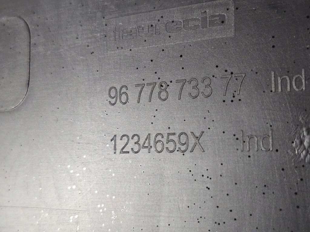 фото №5, Peugeot 2008 lift роз'єм 12v 9677873377