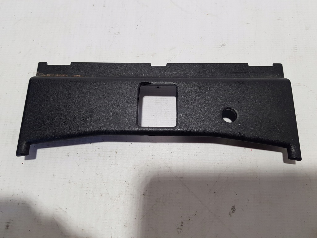 фото №1, Mercedes r172 slk корпус защита заглушка туннель подлокотник