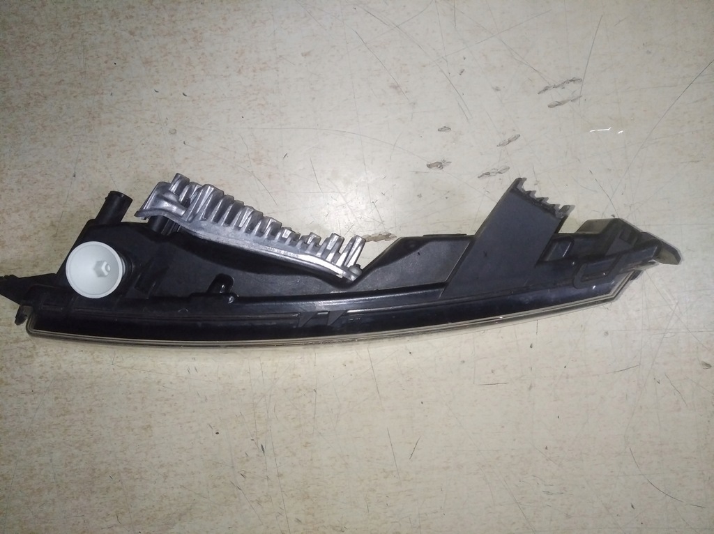 фото №6, Jaguar f-pace противотуманная фара правый свет дневные drl