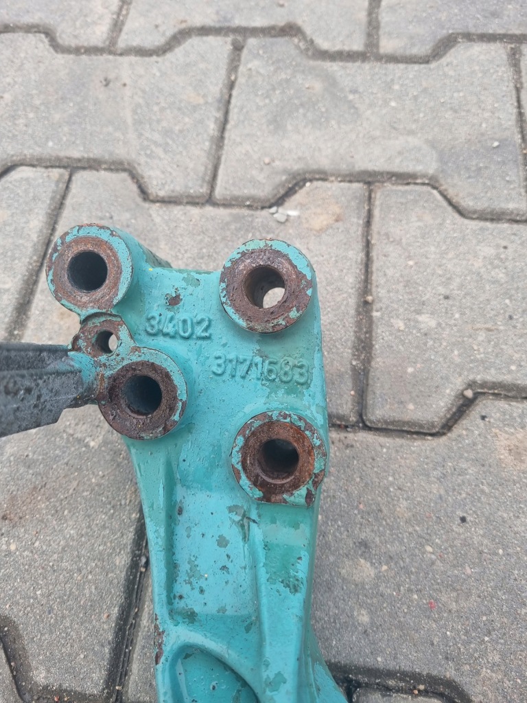 фото №3, Кронштейн кронштейн кронштейн двигуна подушки безпеки volvo fh fm 12 renault magnum dxi