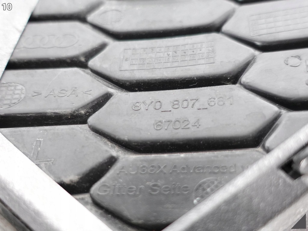 Audi a3 8y0 20- решётка заглушка w бампер левая pdc Доставка