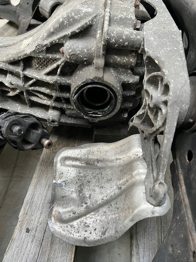 фото №9, Подвеска задние дифференциал audi a8 d4 3.0 tdi