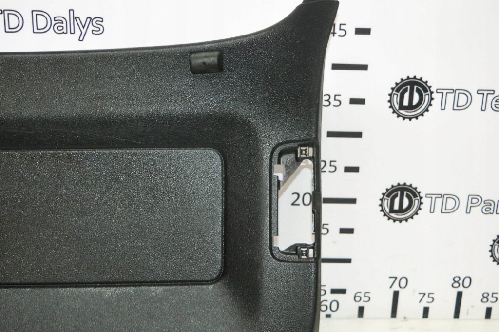 фото №7, Обшивка крышки багажника vw tiguan 5n_ 5n0867601 2.0l дизель 103kw 2008