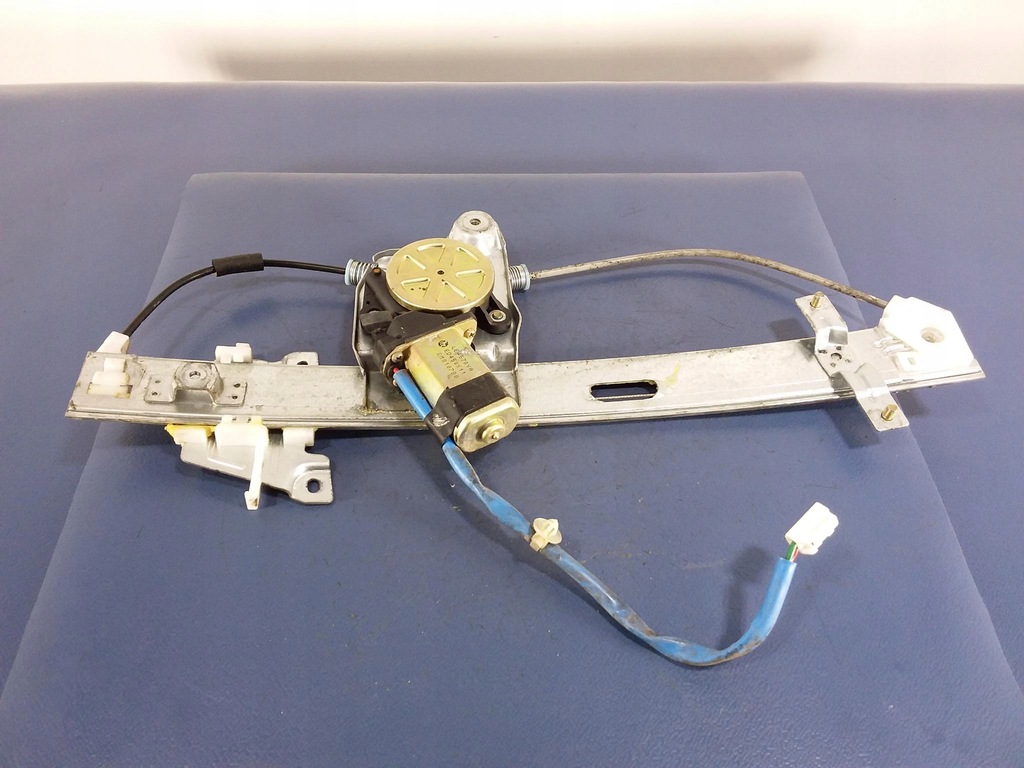 фото №1, Mazda xedos 9 підйомник скло перед правий