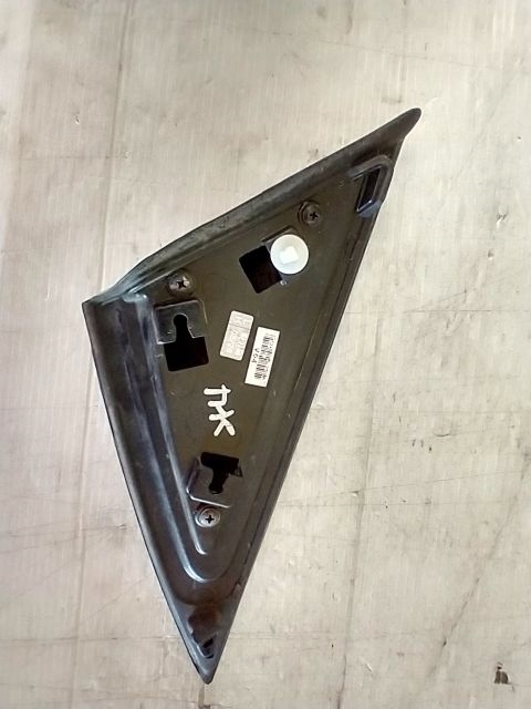 фото №10, Hyundai i40 трикутник заглушка молдинг захист крила ліва перед 86180-3z000