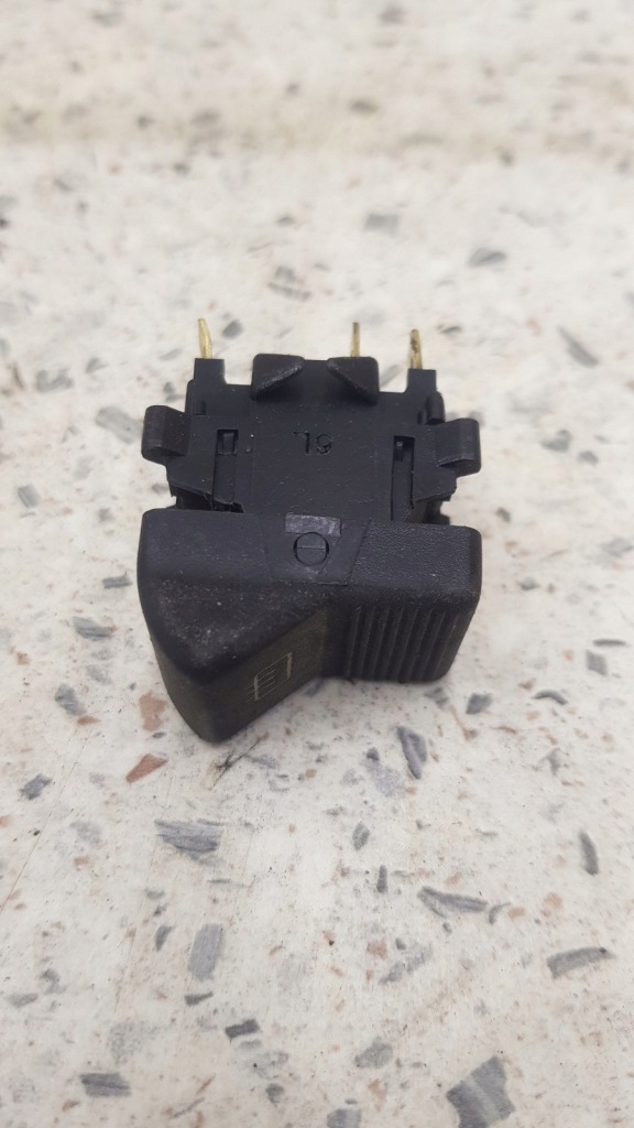 фото №1, Перемикач обігріву скло задня fso polonez caro