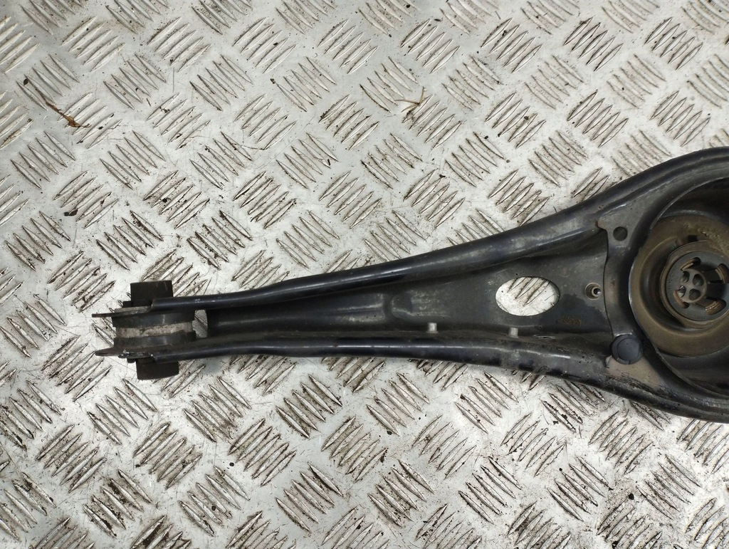 фото №9, Audi a3 8y 2021 ліва сторона важіль задній