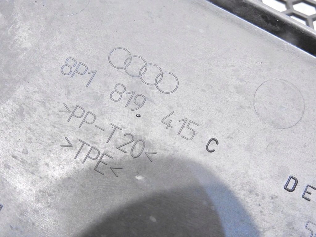 фото №7, Жабо audi a3 8p 8p1819415c