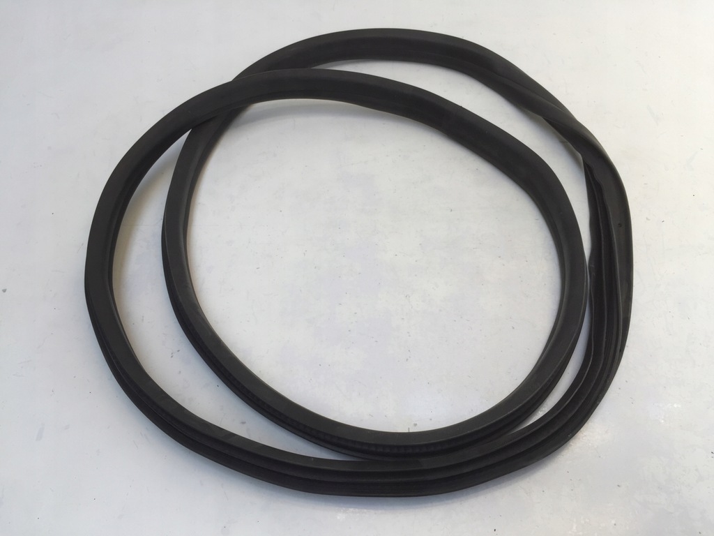 фото №1, Ford ka+ plus 18 прокладка кузовна двері задня l