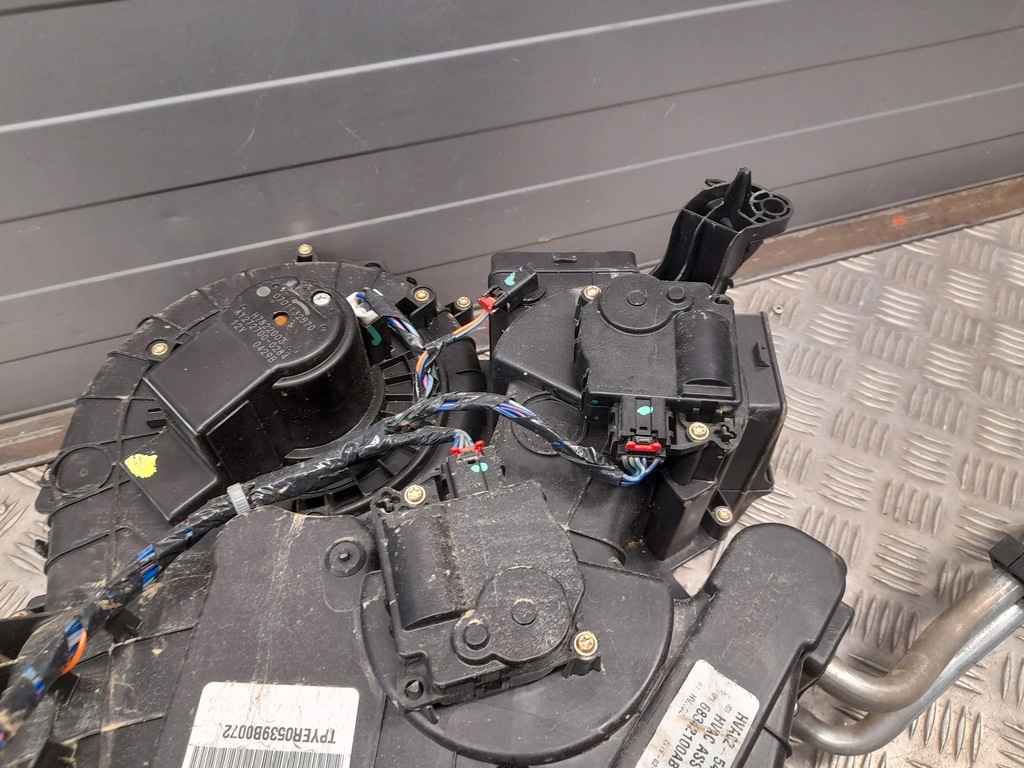 фото №7, Chrysler pacifica 68342100ab задний отопители