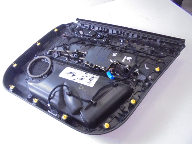 фото №6, Обивка дверь левый перед alfa romeo stelvio