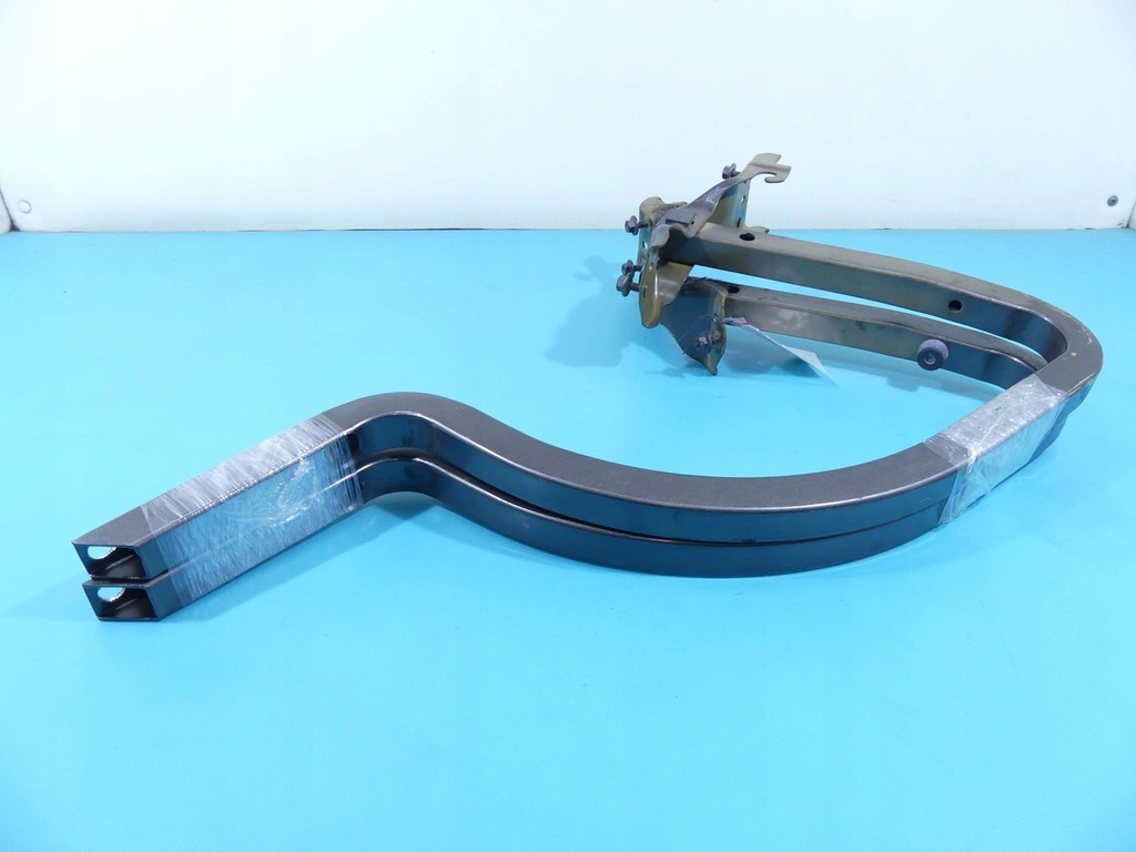 фото №1, 2x петля задняя крышки багажника peugeot 301 sedan