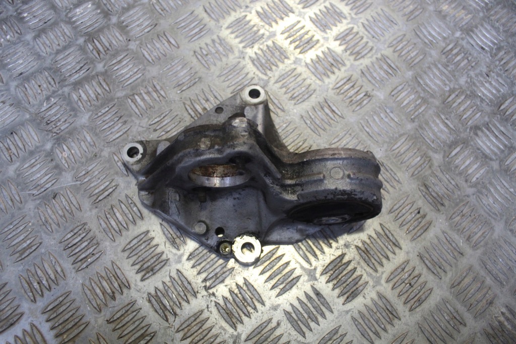 Купити Кронштейн підпора піввісь peugeot 307 96462509