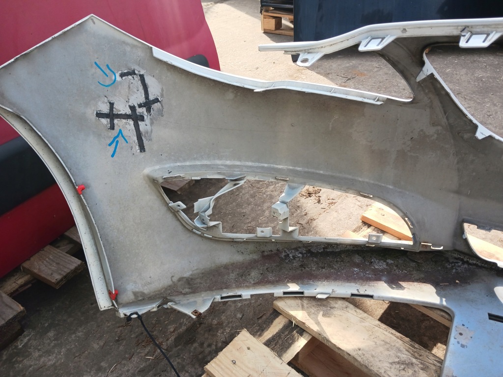 Бампер перед передний opel insignia a рестайлинг  z40r Оригинал