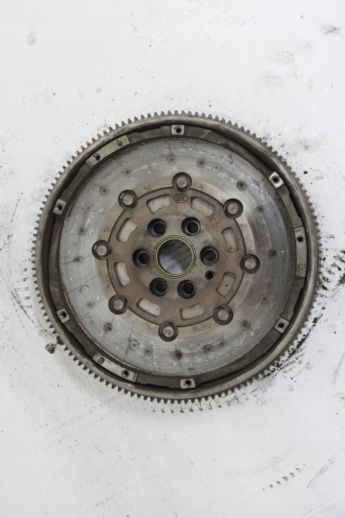 фото №7, Volkswagen vw jetta 1.6 tdi сцепление диск прижим колесо двухмассовый маховик комплект