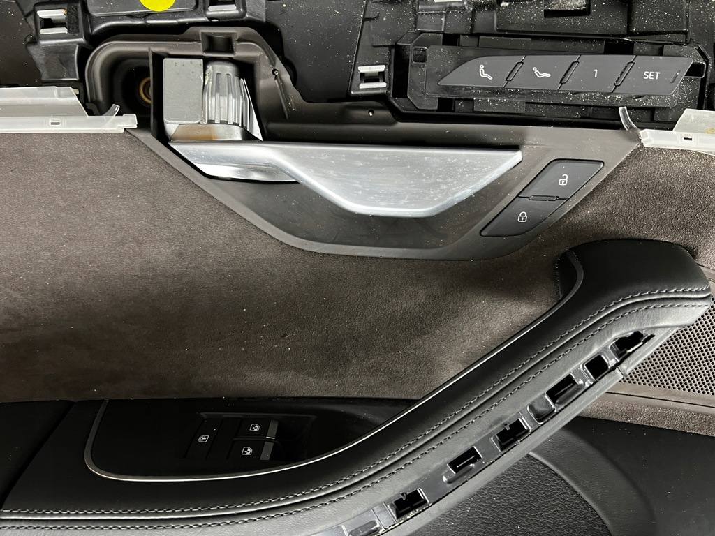 фото №9, Обивка обшивки обшивка дверь audi a8 s8 d5 4n alcantara кожа bang&olufsen