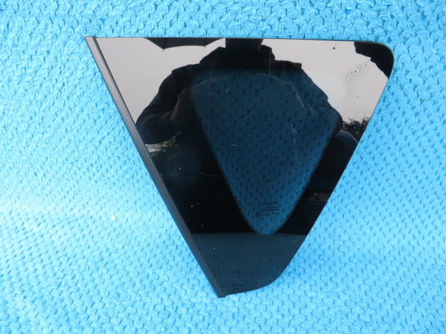 фото №1, Toyota verso 2014- стекло кузовная левая задняя