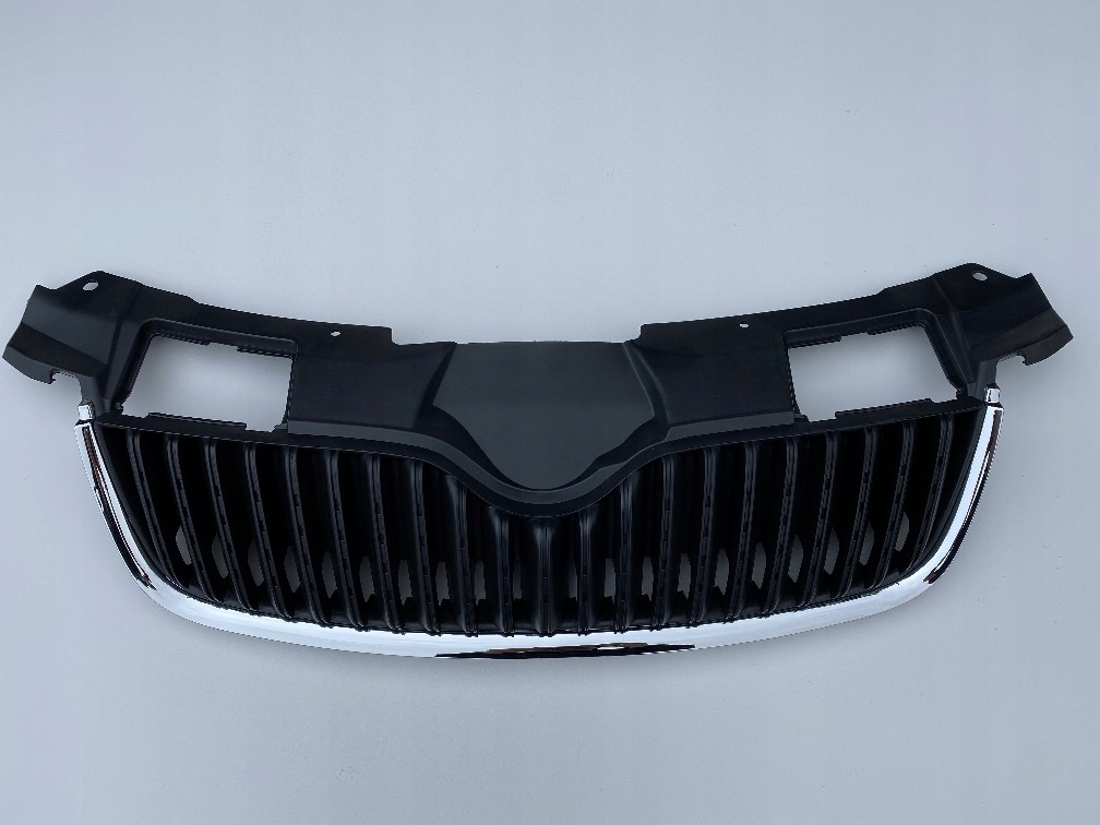 фото №1, Skoda roomster 07-10 решётка радиатора +хром решётка радиатора перед