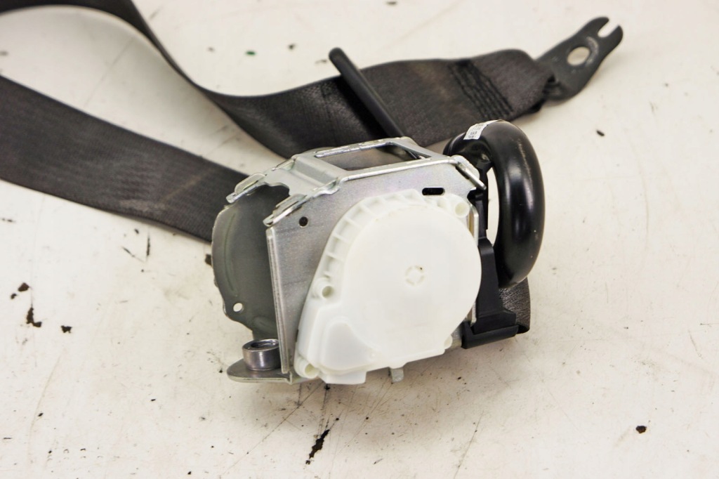 Lp047 opel astra k ^ ремень правый задний  34196992 в Украине