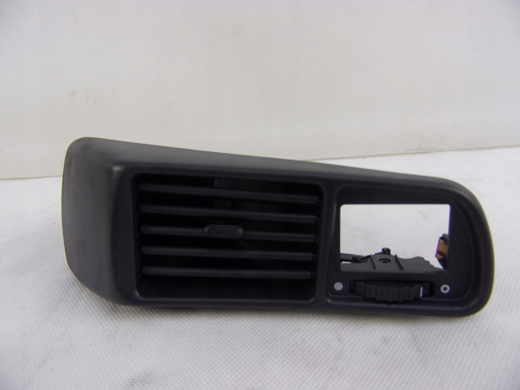 фото №2, Alfa romeo 145 146 решётка обдув 0112860261