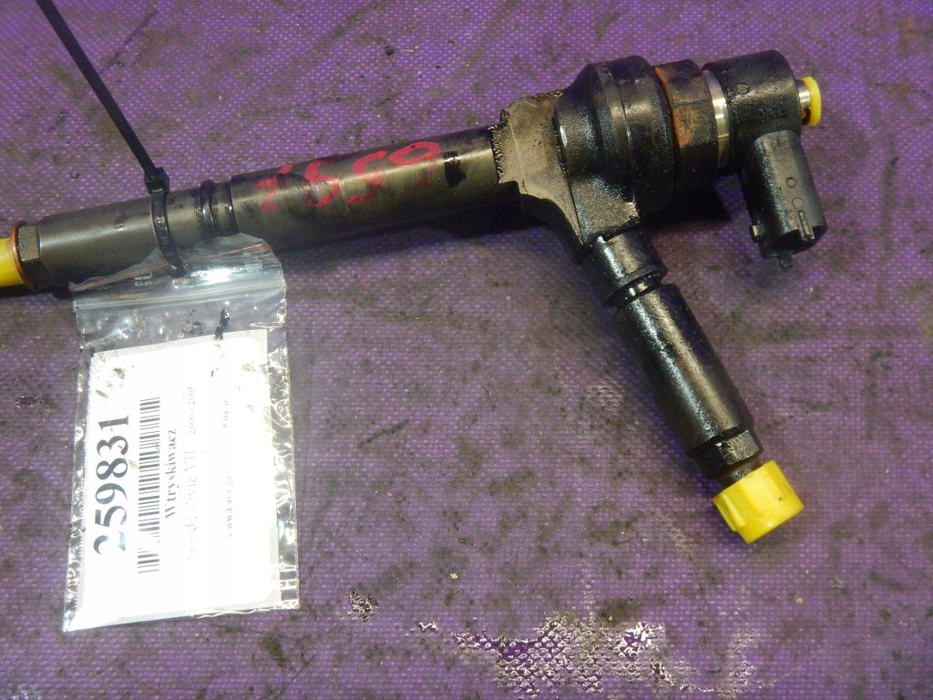 фото №1, Honda civic vii 00-05 1,7 cdti 4ee2 форсунка 2 pin 0445110082