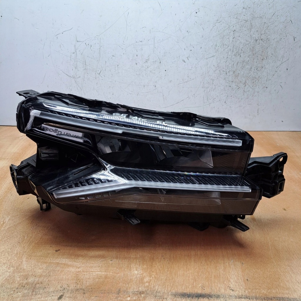Купить Фара перед правый  citroen c5 aircross рестайлинг  9845038380 9845355980 led