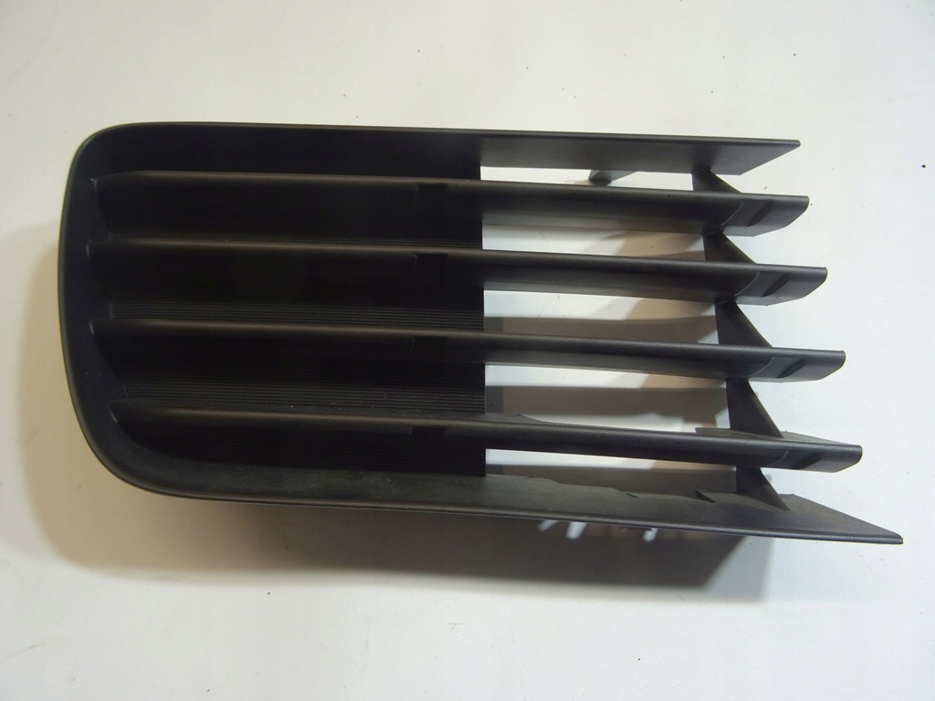 фото №1, Решітка радіатора заглушка бампера ліва toyota prius