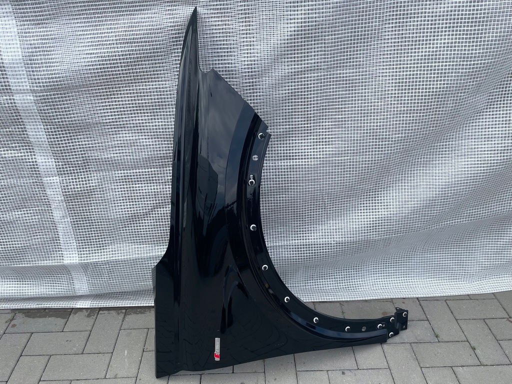 фото №1, Audi q4 e-tron крила перед правий