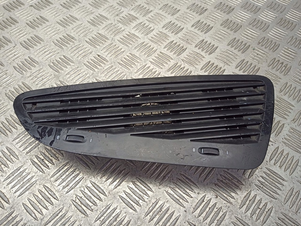 фото №1, Alfa romeo 159 2007 с передний форсунки / решётки обдув панели приборной панели