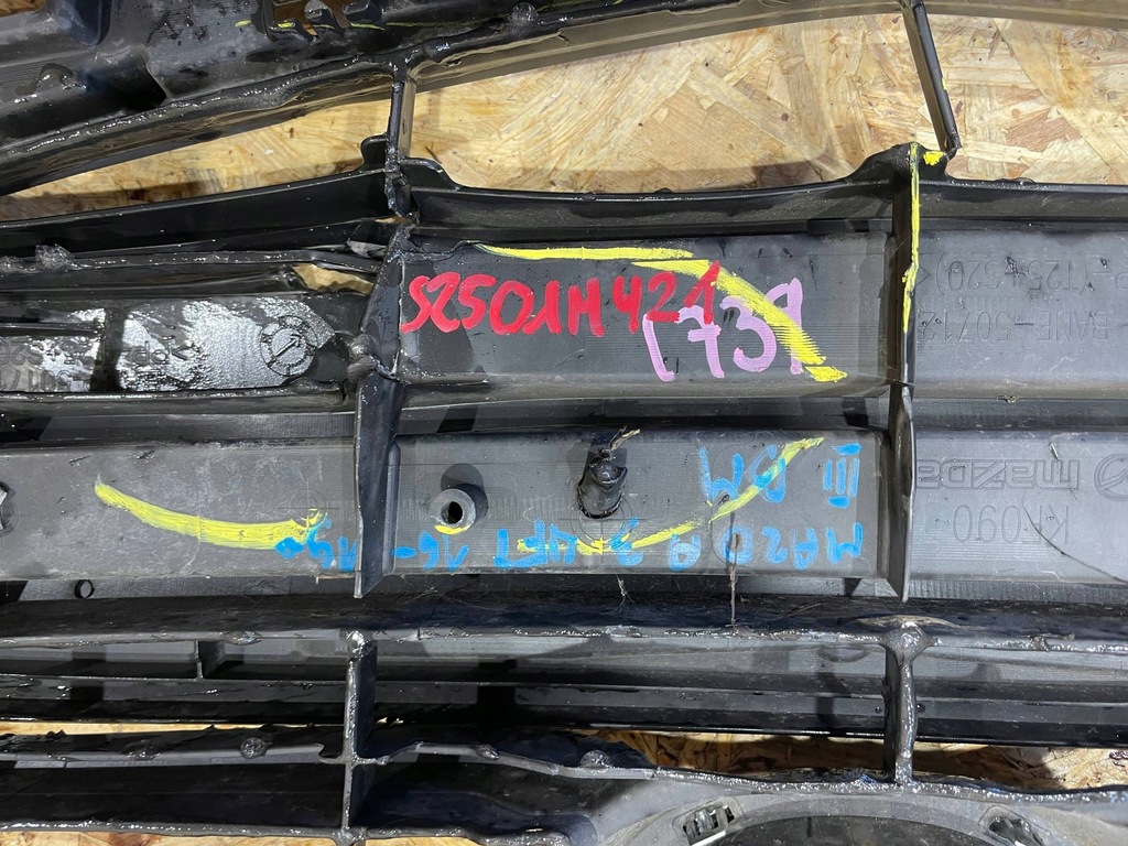 фото №16, Mazda 3 bm iii lift 16-18 решітка радіатора решітка радіатора решітка середня бампера перед