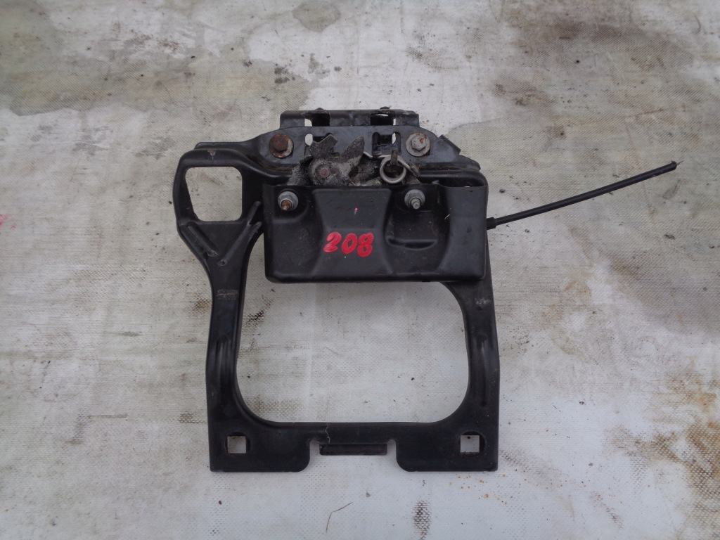 фото №1, Кронштейн кронштейн замок капот peugeot 208 i 2008 i