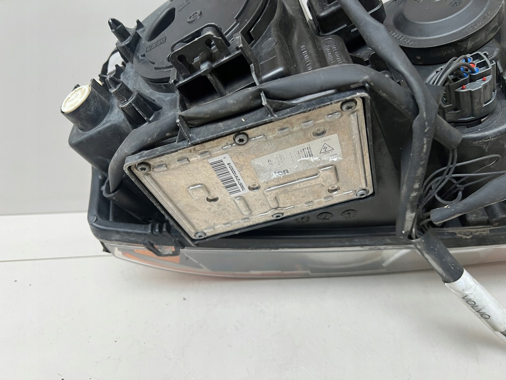 фото №9, Лампа передняя левая volvo xc90 i ксенон 30698813 / 89900298
