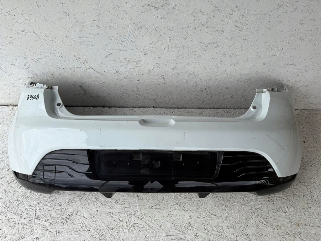 Купити Бампер задній задній renault clio 4 iv hb 12-16