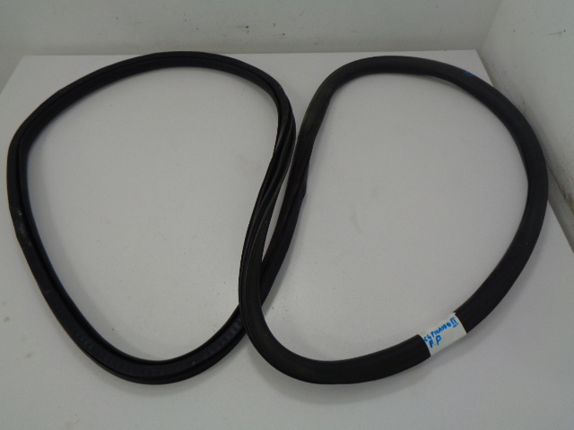 фото №1, C4 picasso ii прокладка дверь правых передних