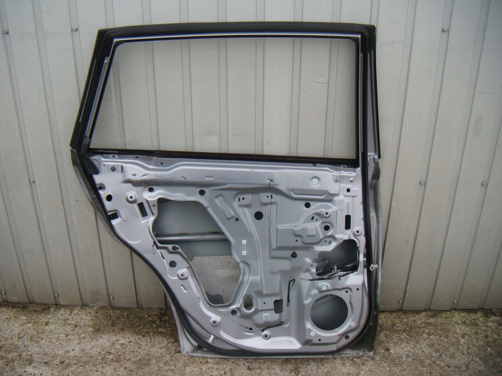 фото №10, Legacy v kombi 09-14 c6z дверь левый задняя