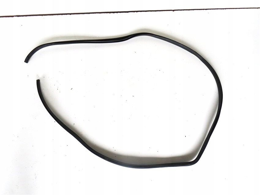 фото №1, Прокладка передняя правая дверь hyundai i20 i 5d