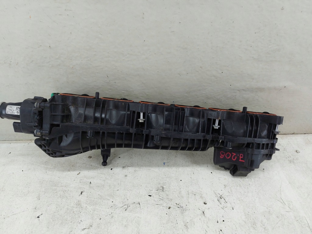 Bmw f01n f02n f06 f07 f10 f11 f12 f13 f15 f16 f25 f26 f30 колектор впускний Оригінал
