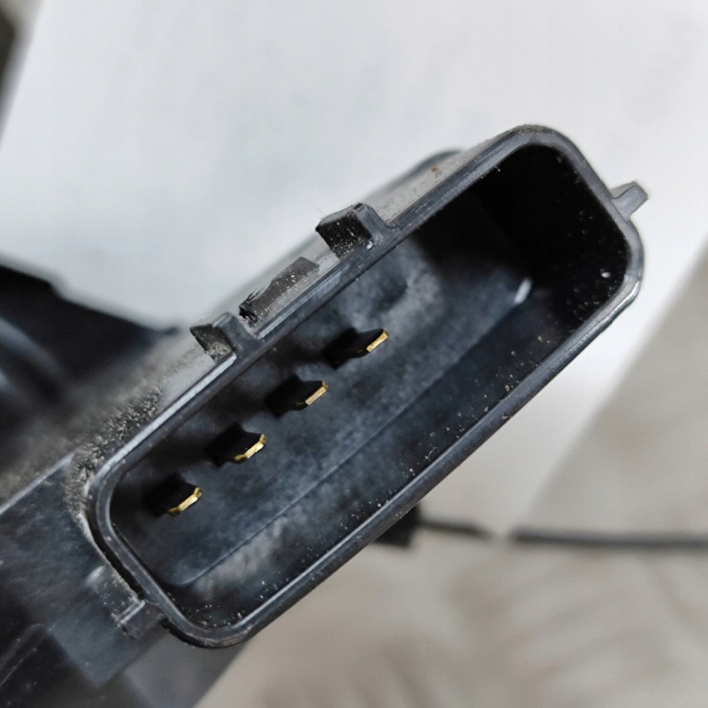 фото №7, Nissan leaf i ze0 2016 перед сторона левая вкладка do замка дверь