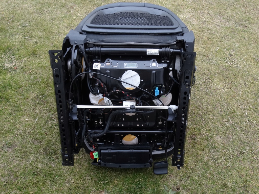 фото №14, Audi a4 b8 sedan 08-15 сиденья заднее сиденье czarna кожа подогрев подлокотник