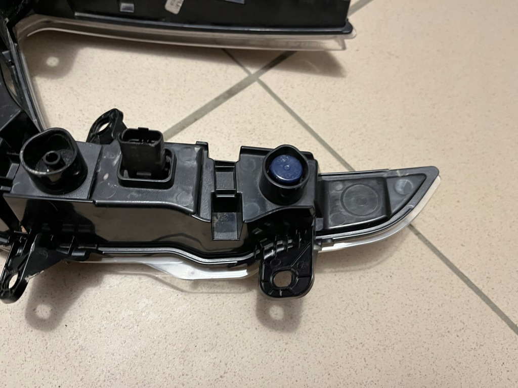 Фара протитуманна фара led drl правий renault captur 1 1 рестайлінг  17- 266007846r в Україні