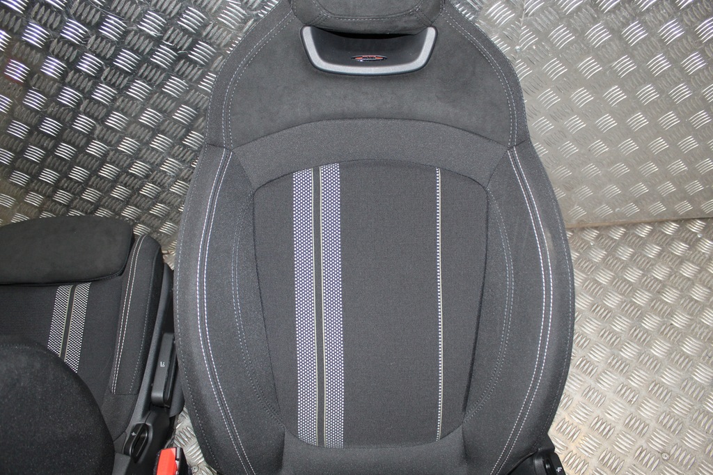 фото №11, Mini f54 jcw clubman обивка сиденья заднее сиденье alcantara