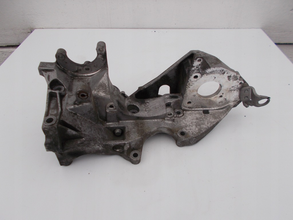 Кронштейн двигателя генератора audi a4 b8 a5 03l903143h в Украине