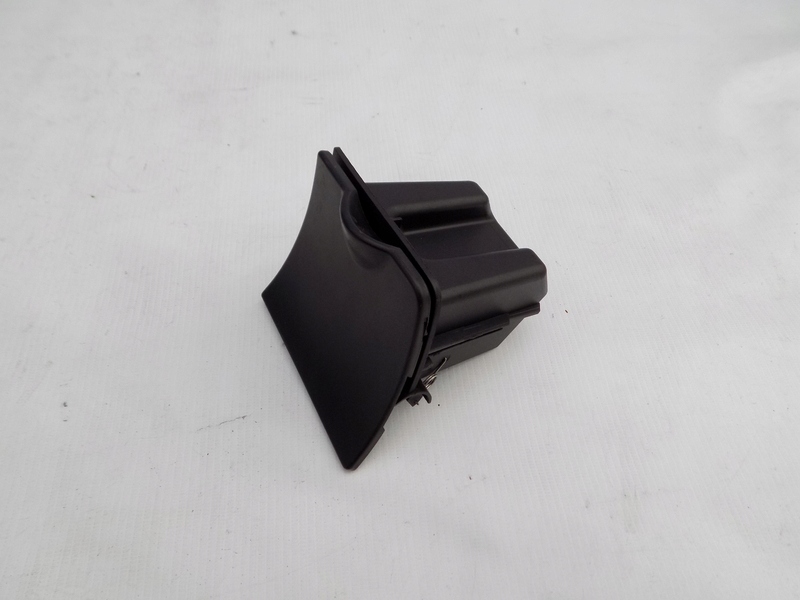 фото №1, Citroen xsara пепельница 00-05 r 9638400477