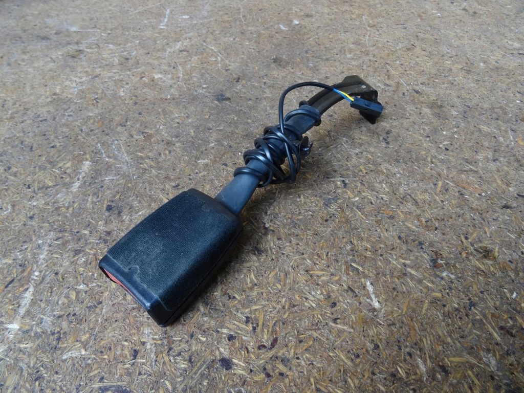 фото №1, Vw scirocco iii кліпса поперечина ременів права перед передня 1k8857756e