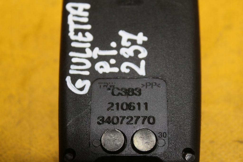 фото №6, Клипса поперечина правый задняя alfa romeo giulietta